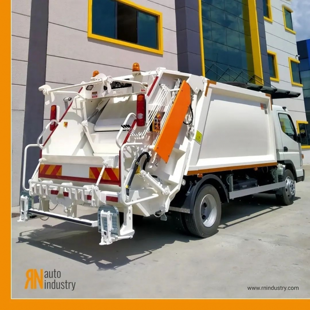 Export of 1 pcs 7 m3 garbage compactor with Mitsubishi Canter