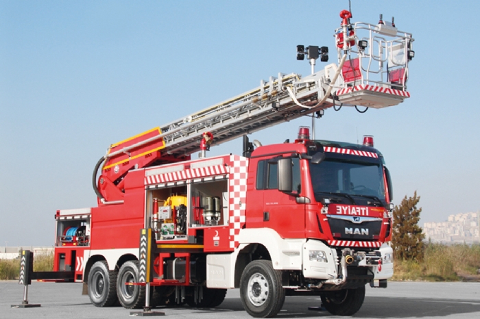 HYDRAULIC TURNTABLE LADDERS