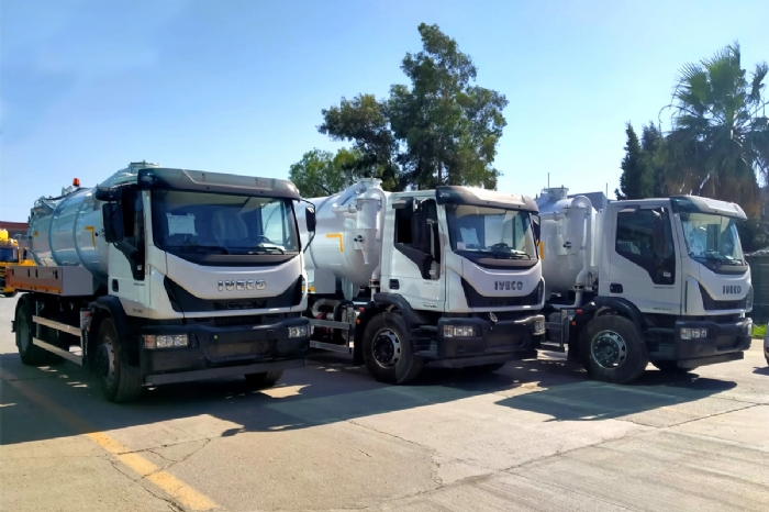 CAMIONS ASPIRATEURS